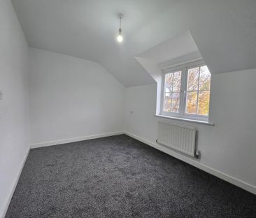 2 bedroom semi-detached house to rent - Photo 6