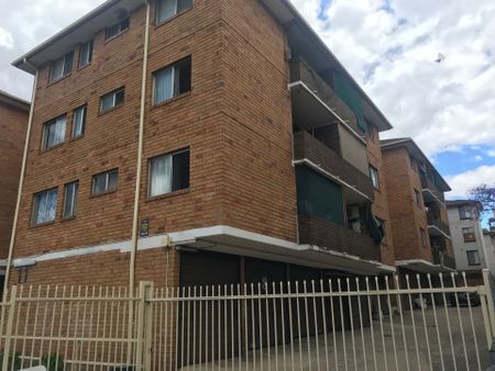 Walking Distance To Liverpool Station & Hospital! - Photo 4