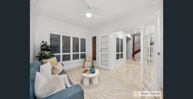 Spacious Home with Parkland Views - Photo 1