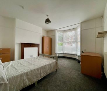 6 bedroom house to rent - Photo 1