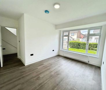 3 bedroom semi-detached house to rent - Photo 2
