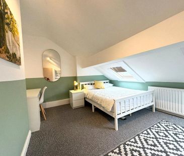 5 bedroom terraced house to rent - Photo 3