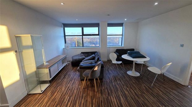 3 bedroom apartment to rent - Photo 1