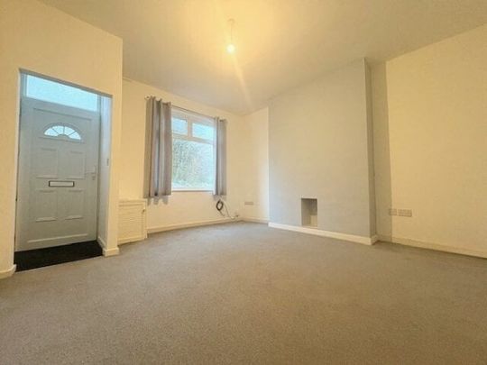 Oakenbottom Road, Bolton BL2 - Photo 1