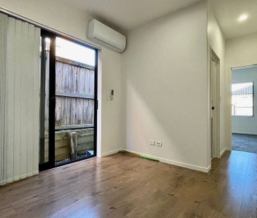 Beautiful 2 Bed Granny Flat in Flat Bush - Photo 2