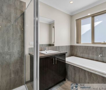 Modern 2-Bedroom Townhouse in Convenient Eumemmerring Location - Photo 4