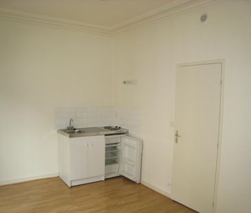 Location Appartement 1 pièce 18m² ANGERS 49100 - Photo 2