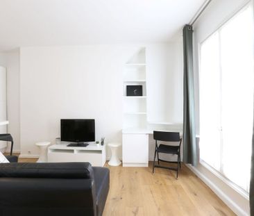 Appartement à louer rue des Beaux Arts, Paris 6ème - Photo 2