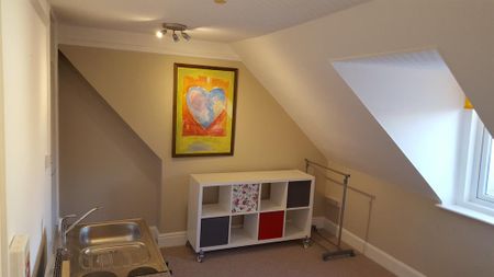 1 bedroom flat to rent - Photo 3