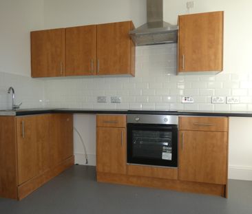 Moore Street - Photo 5