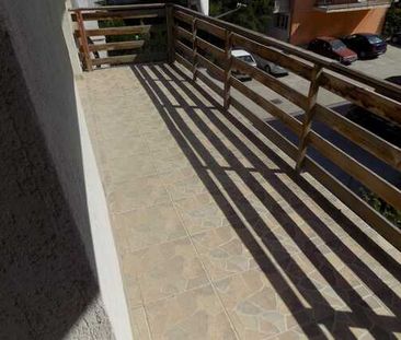 Apartament de inchiriat, 2 camere. 53 mp, prima inchiriere, 3 balcoane, zona strazii Eroilor - Photo 2