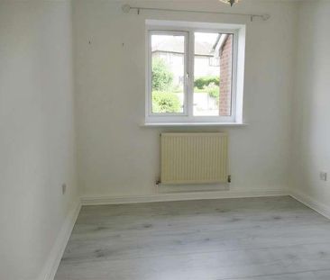 Wordsworth Drive, Oulton, Leeds, LS26 - Photo 5
