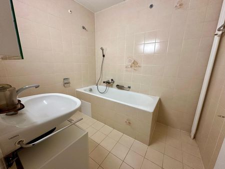 Appartement de 4 pièces au 10ème étage - Photo 3