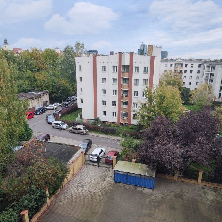 2 pokoje - balkon - osobna kuchnia - Photo 1