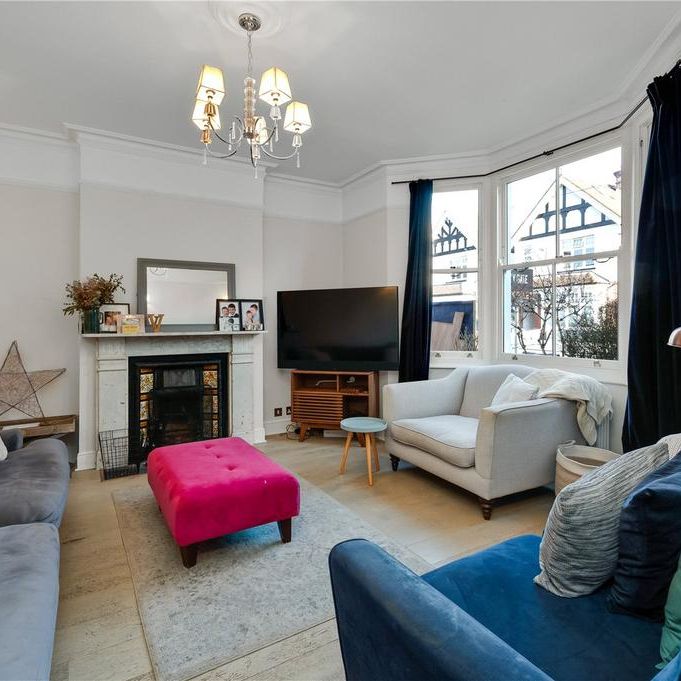 4 bedroom property to rent - Photo 1