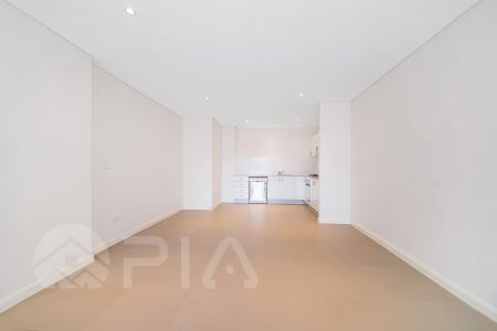 One bedroom apartment including Electricity and gas bill, NOW LEASING! - Photo 3