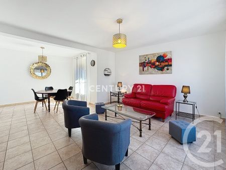 Location Appartement 3 pièces 70m² AUBAGNE 13400 - Photo 3