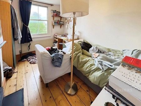 3 bedroom terraced house to rent - Photo 3
