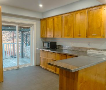 For Lease - 83 Hammond Road, Mississauga, Ontario - Photo 2