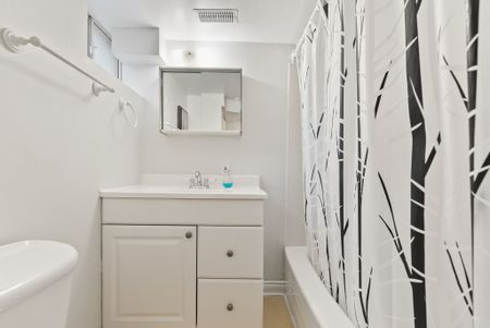 For Lease - 124 Burcher Road, Ajax, Ontario - Photo 5