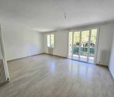 Location Appartement 3 pièces 65m² AIX EN PROVENCE 90ème - Photo 2