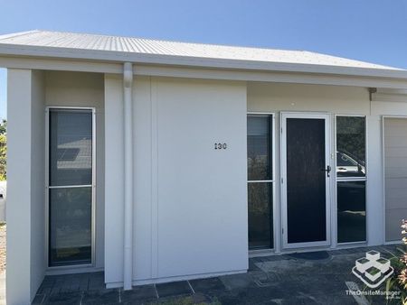 2 BEDROOM 2 BATHROOM VILLA ON KAWANA ISLAND - Photo 5