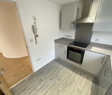 2 bedroom apartment to rent - Photo 6