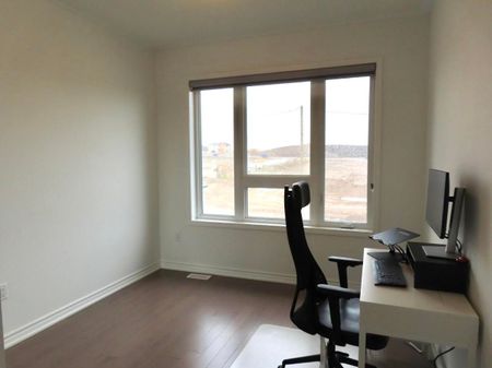 For Lease - 50 Yorkshire Drive, Barrie, Ontario - Photo 2