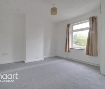 4 bedroom semi-detached house to rent - Photo 5