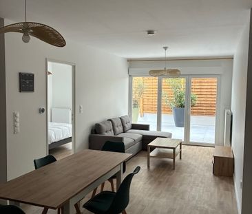 Location Appartement 2 pièces 53m² - Photo 2