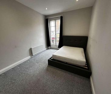 High Street, Banbury, OX16 - Photo 1