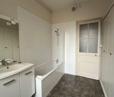 Location Appartement 3 pièces 81m² - Photo 6