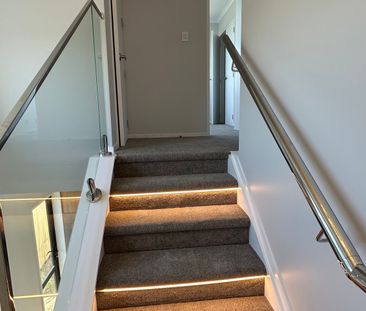 Modern Three Bedrooms Family Home in Fantastic School Zone - Photo 1