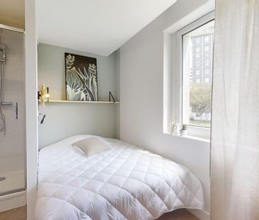 SVOB B Roommate 3 Bedrooms at Lorient - Photo 2