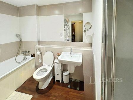 1 bedroom flat to rent - Photo 5