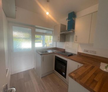 3 bedroom semi-detached house to rent - Photo 6