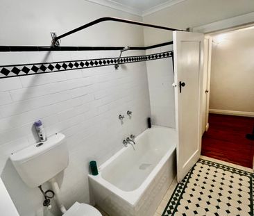 Bellevue Hill - Photo 6