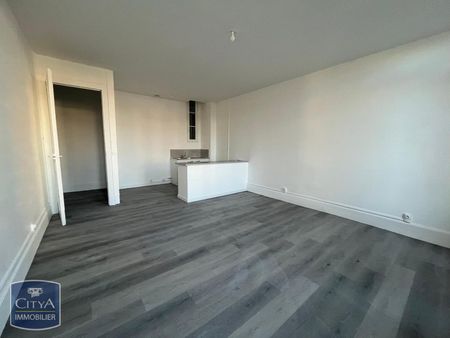 Location Appartement 3 pièces 92m² MARSEILLE 2ème - Photo 2