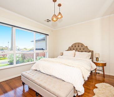 1 Ashbury Court, Mount Waverley VIC 3149 - House For Rent | Domain - Photo 5