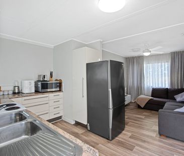Fully Furnished Coastal Unit With All Utilities Included! - Photo 3