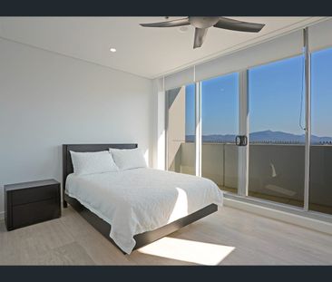 1901/106 Denham Street, Townsville City, Qld 4810 - Photo 3