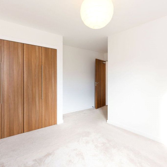 Flat 2, 14 Kimmerghame Place - Photo 1