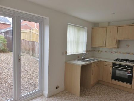 3 bedroom detached house to rent - Photo 3