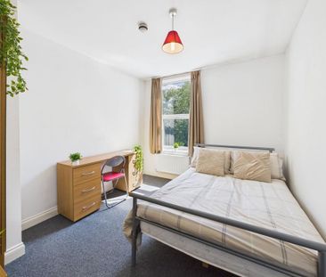 4 bedroom house to rent - Photo 1