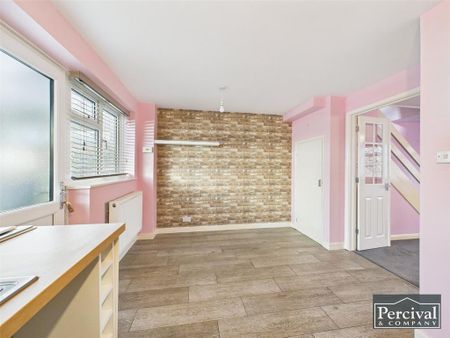 3 bedroom terraced house to rent - Photo 2