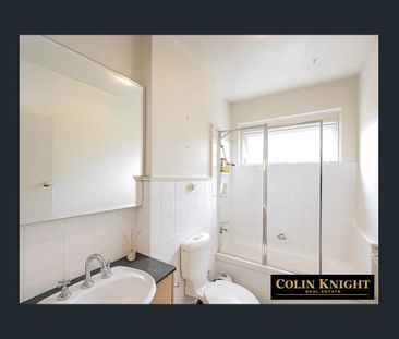 Elegance in a Prestigious South Yarra Setting - Photo 5