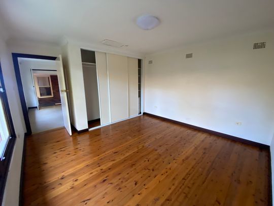 Hunters Hill - Photo 1