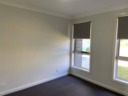 NEAR NEW TWO BEDROOM GRANNY FLAT - Photo 2