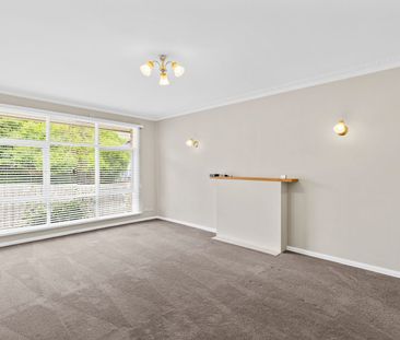 Modern comfort in a prized village setting - Photo 6