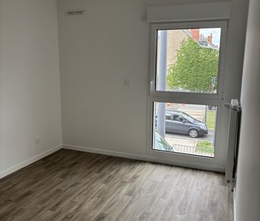Location Appartement 2 pièces 45m² ORLEANS 45000 - Photo 6
